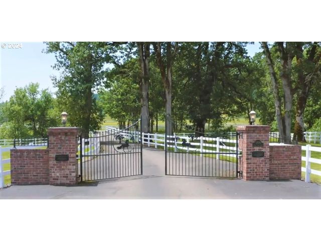 37691 Upper Camp Creek Rd, Springfield, OR 97478