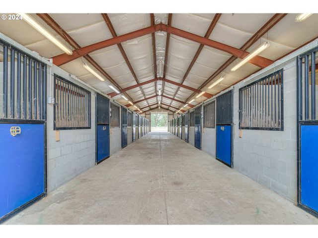 37691 Upper Camp Creek Rd, Springfield, OR 97478