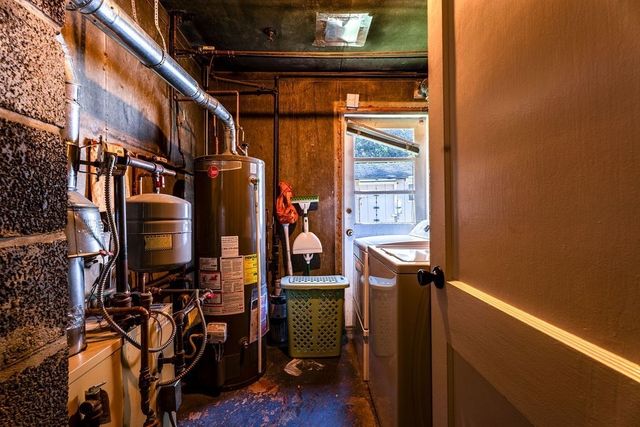 201 Stoughton St, Stoughton, MA 02072
