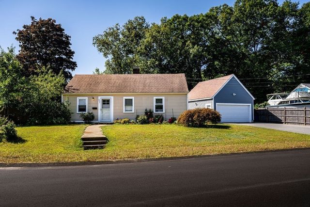 201 Stoughton St, Stoughton, MA 02072