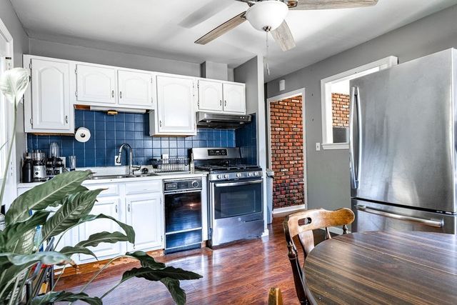 201 Stoughton St, Stoughton, MA 02072
