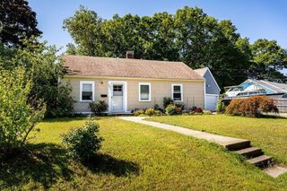 201 Stoughton St, Stoughton, MA 02072