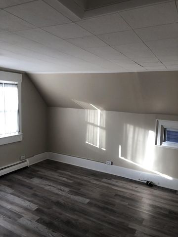 117 Putnam Street, Bennington, VT 05202
