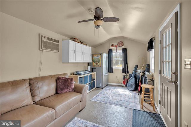 130 PRINCETON AVENUE, West Deptford, NJ 08086
