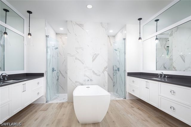 5772 GREEN BLVD, Naples, FL 34116