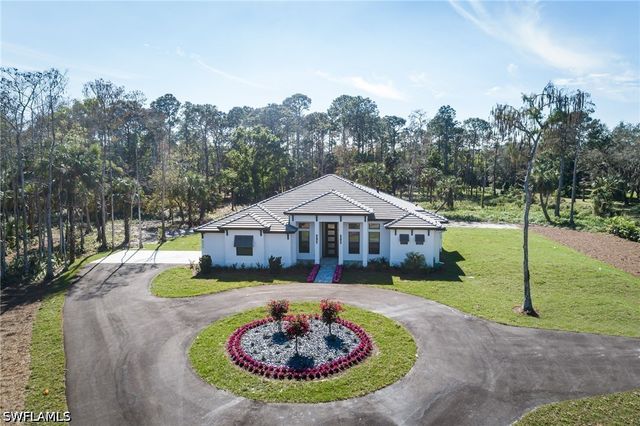 5772 GREEN BLVD, Naples, FL 34116