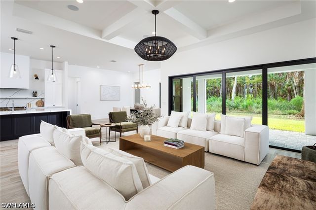 5772 GREEN BLVD, Naples, FL 34116