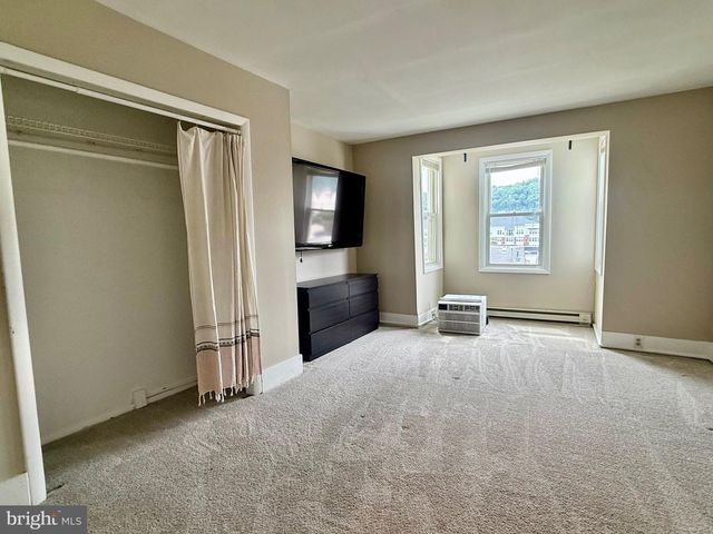 367 E HECTOR ST, Conshohocken, PA 19428