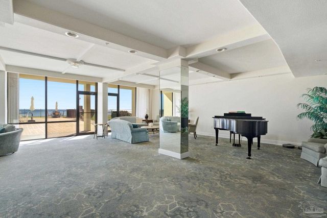 615 Bayshore Dr 502, Pensacola, FL 32507