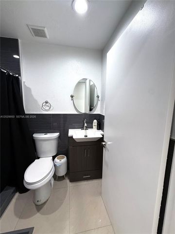 1071 SW 86th Ave, Pembroke Pines, FL 33025