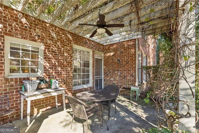 1055 Brookhaven Walk NE, Atlanta, GA 30319