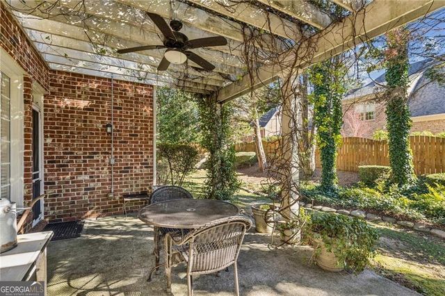 1055 Brookhaven Walk NE, Atlanta, GA 30319