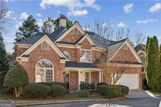 1055 Brookhaven Walk NE, Atlanta, GA 30319