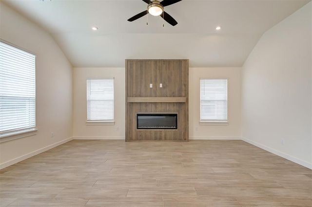 4364 Ranchwood Drive, Edmond, OK 73025
