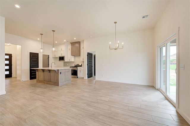 4364 Ranchwood Drive, Edmond, OK 73025
