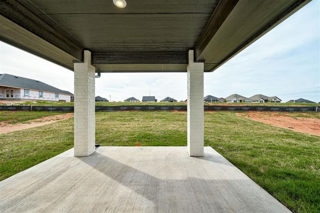 4364 Ranchwood Drive, Edmond, OK 73025