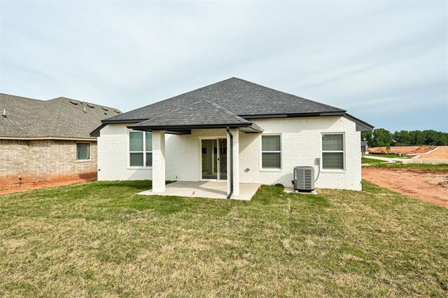 4364 Ranchwood Drive, Edmond, OK 73025