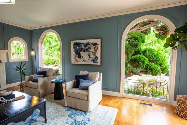 6406 Mystic, Oakland, CA 94618