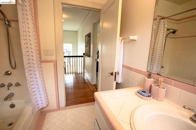 6406 Mystic, Oakland, CA 94618