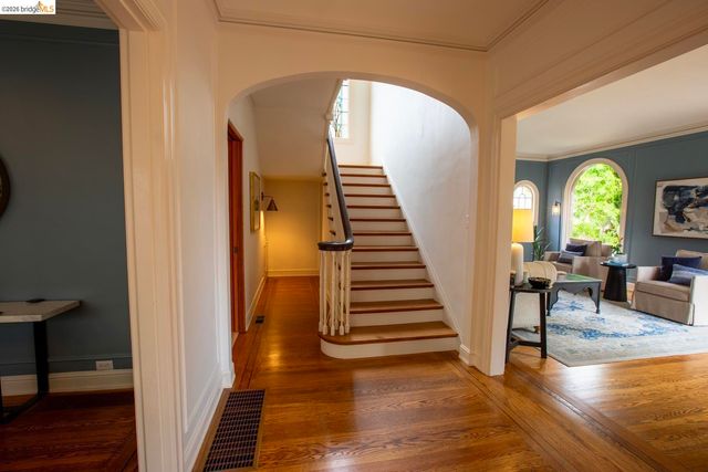 6406 Mystic, Oakland, CA 94618