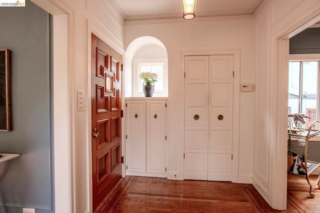 6406 Mystic, Oakland, CA 94618