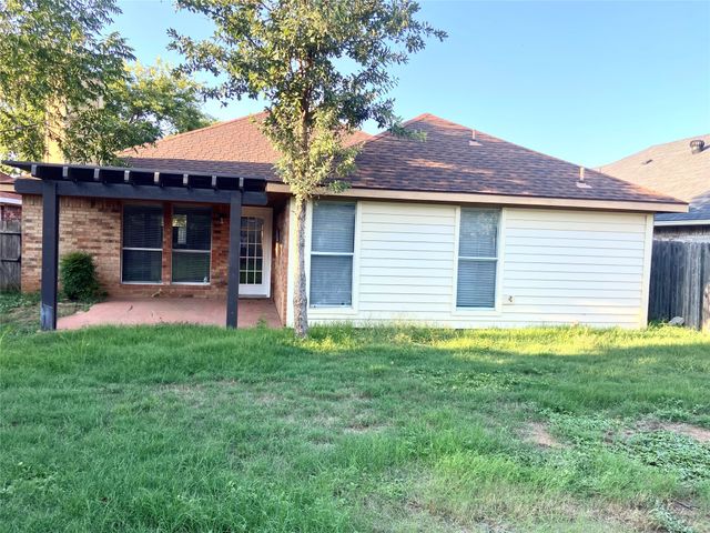 9088 Brushy Creek Trail, Fort Worth, TX 76118