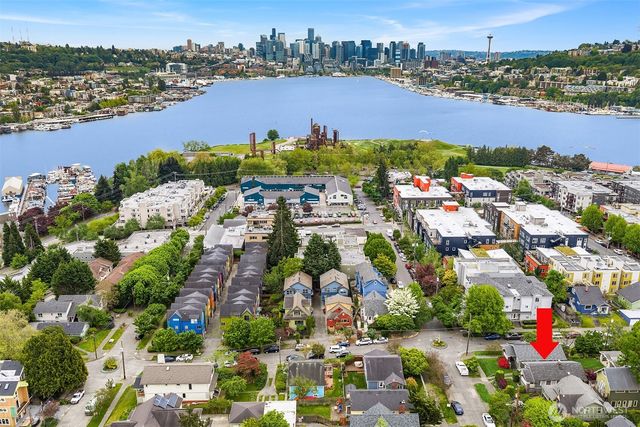 3505 Burke Avenue N, Seattle, WA 98103