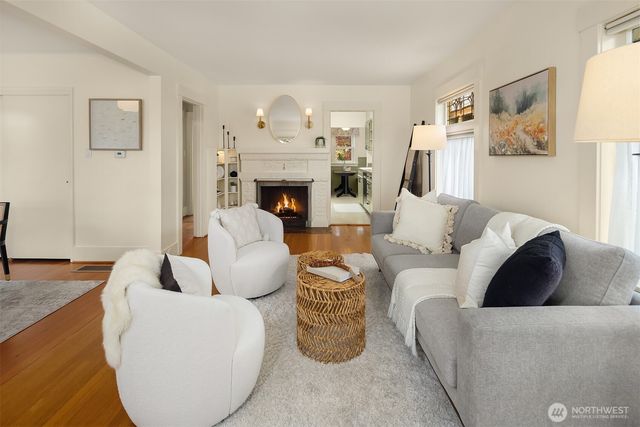 3505 Burke Avenue N, Seattle, WA 98103