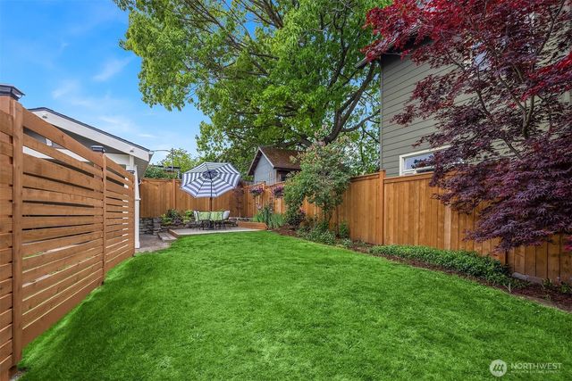 3505 Burke Avenue N, Seattle, WA 98103