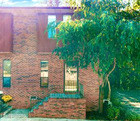 4001 Valley View Drive #4, Knoxville, TN 37917