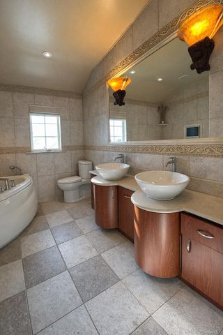 15823 92nd Street, Howard Beach, NY 11414