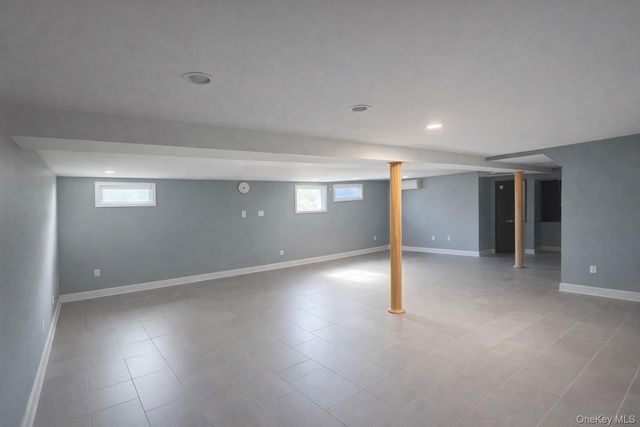 15823 92nd Street, Howard Beach, NY 11414