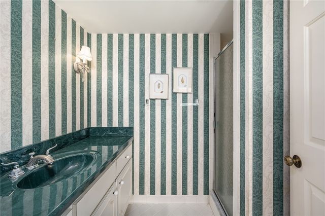 1150 Reef Road B-18, Vero Beach, FL 32963