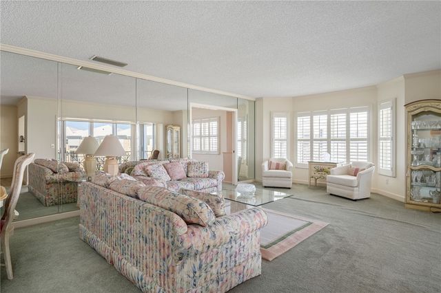 1150 Reef Road B-18, Vero Beach, FL 32963