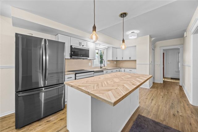 48 Arbordale Avenue, Rochester, NY 14610