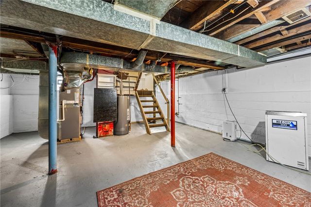 48 Arbordale Avenue, Rochester, NY 14610