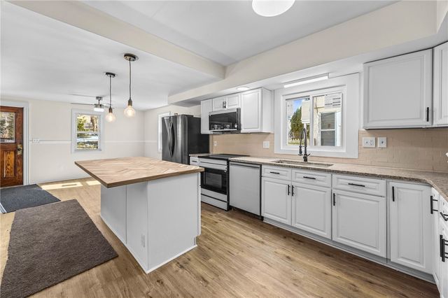 48 Arbordale Avenue, Rochester, NY 14610