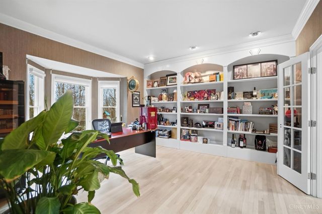 862 Miami Ridge Drive, Miami Twp, OH 45140