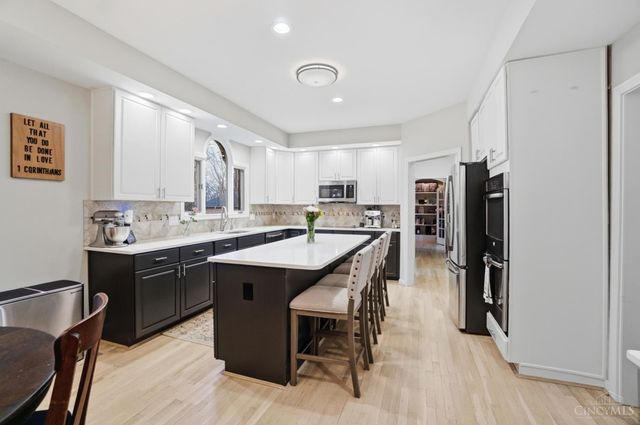 862 Miami Ridge Drive, Miami Twp, OH 45140