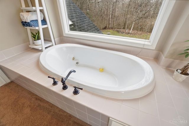 862 Miami Ridge Drive, Miami Twp, OH 45140