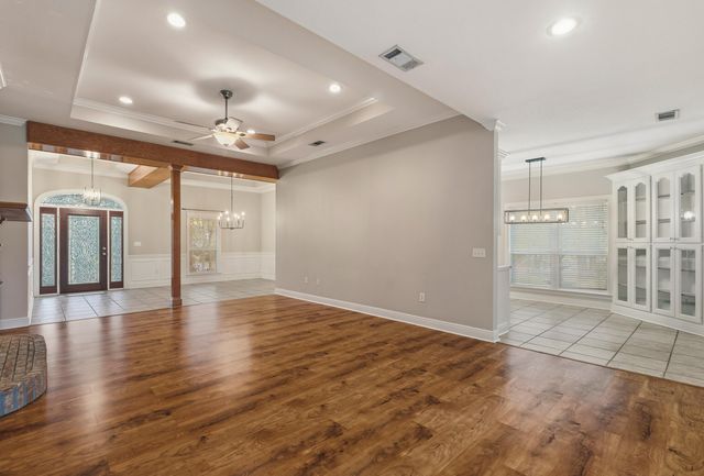 32 Le Grande, Hattiesburg, MS 39402