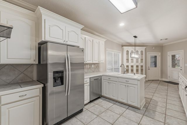 32 Le Grande, Hattiesburg, MS 39402