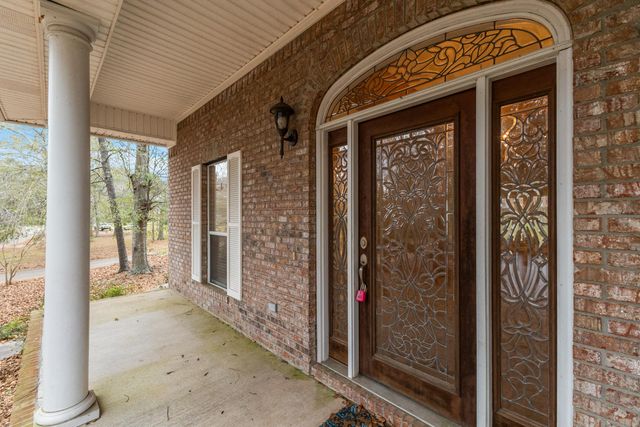 32 Le Grande, Hattiesburg, MS 39402