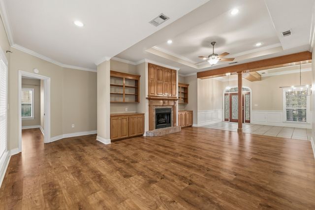 32 Le Grande, Hattiesburg, MS 39402