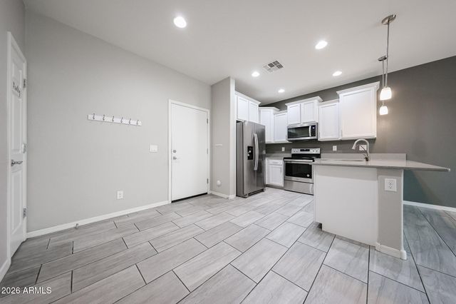 5225 E ENID Avenue 124, Mesa, AZ 85206