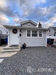 141 McKinley Avenue, Old Bridge, NJ 08879