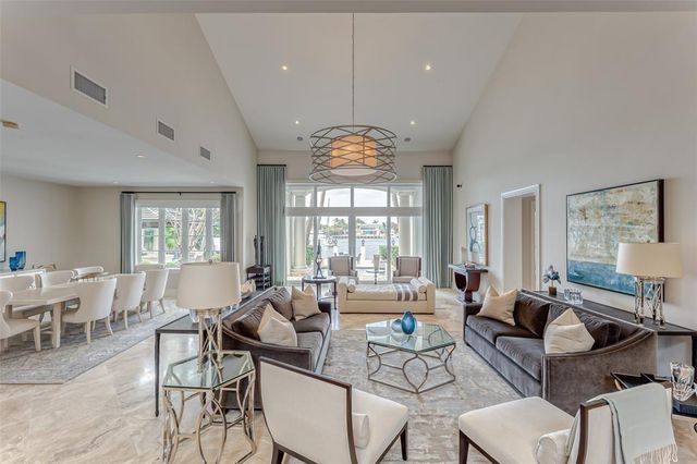 1313 E Lake Drive, Fort Lauderdale, FL 33316