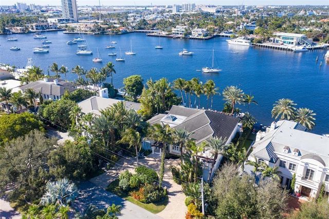 1313 E Lake Drive, Fort Lauderdale, FL 33316