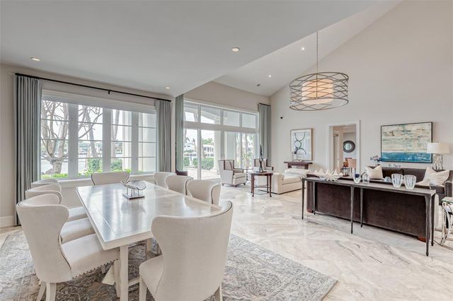 1313 E Lake Drive, Fort Lauderdale, FL 33316