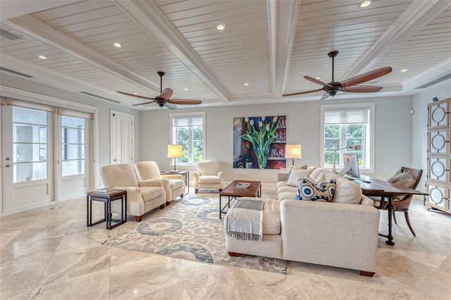 1313 E Lake Drive, Fort Lauderdale, FL 33316